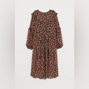 •H&M floral polyester dress•